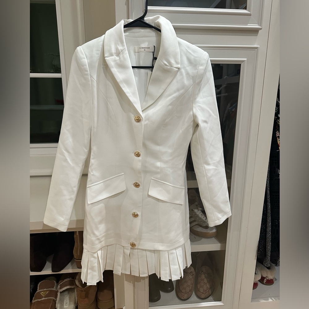 Commense | Dresses | Commence White Pleated Hem Tailored Blazer Mini ...